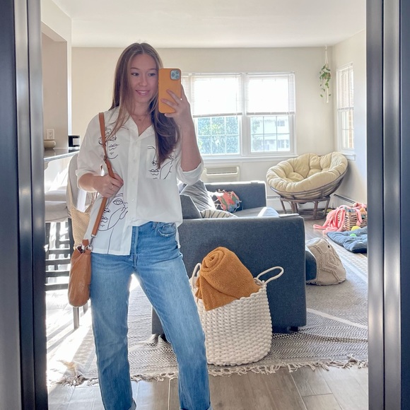 Meet your Posher, Julia - Picture 2 of 2